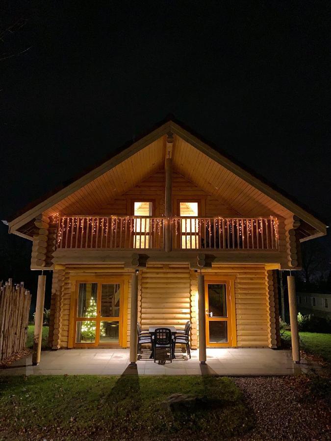 Boomstamhuis High Chaparral Oorsbeek Exteriér fotografie